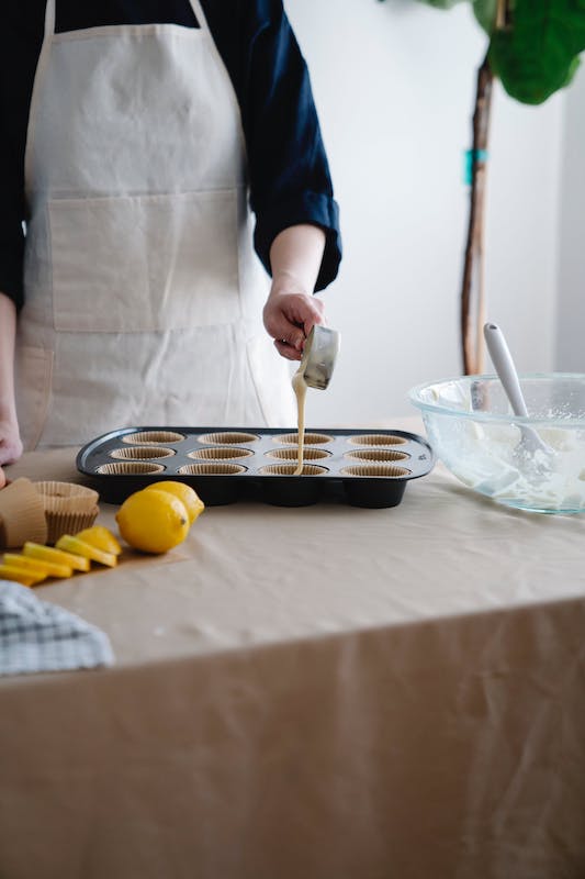 Warme Zitronen-Magerquark-Muffins